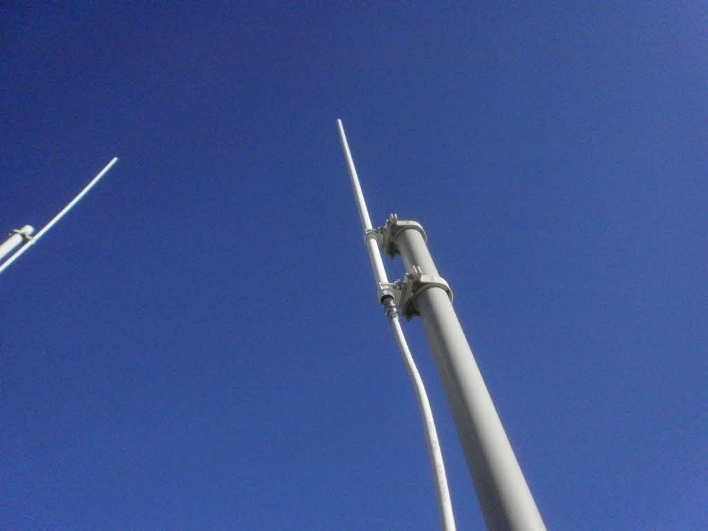 Antenna mounted on the mast.